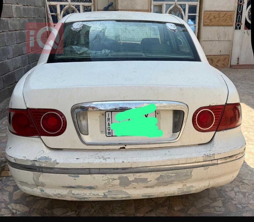 Kia Opirus